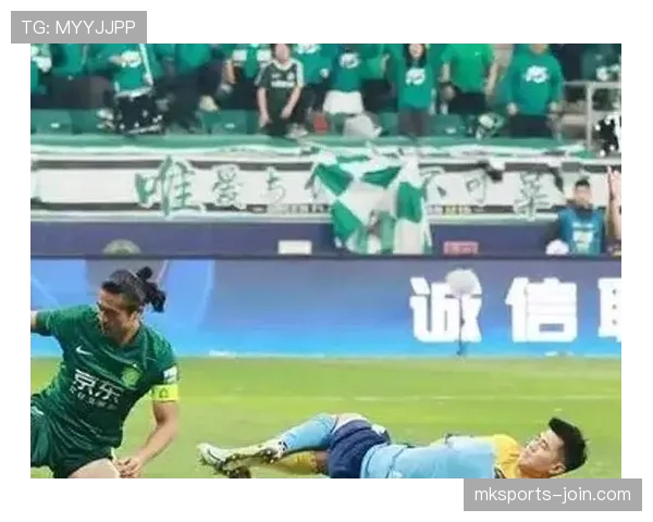 国安中场人员密集但功能重复，当前阶段节奏紊乱对比赛表现带来考验